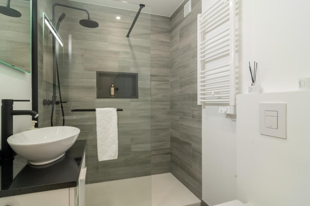 Stylish Apartment W/ River View By Lovelystay Oeiras Buitenkant foto